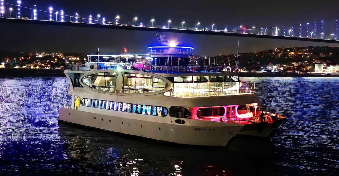 Bosphorus Package 19 : DINNER CRUISE WITH BIRTHDAY CAKE AND SONG - BEST TABLE