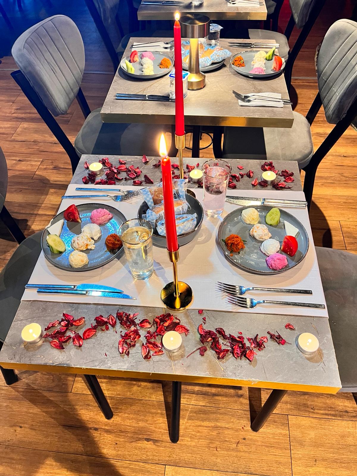 Bosphorus Package 2 : Bosphorus Cruise Tour + Turkish Shows + Pick Up and Drop Off