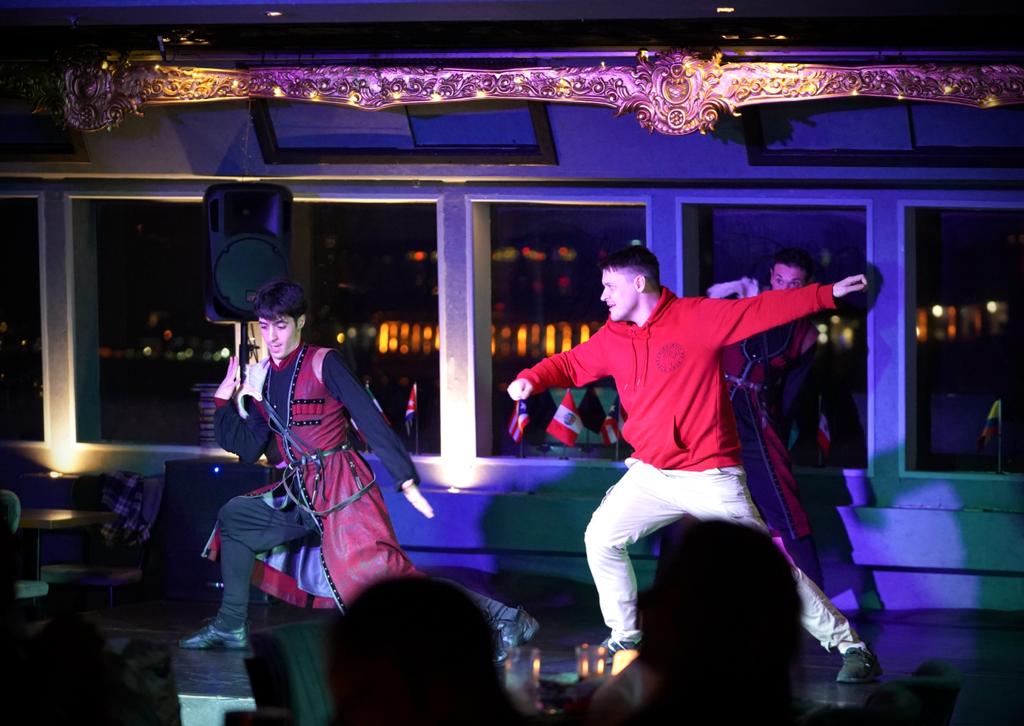 Bosphorus Package 12 : Bosphorus Dinner Cruise (Soft Drinks & Local Alcohols + Dinner + Pick Up and Drop off and Turkish Shows )- Close to Show Table