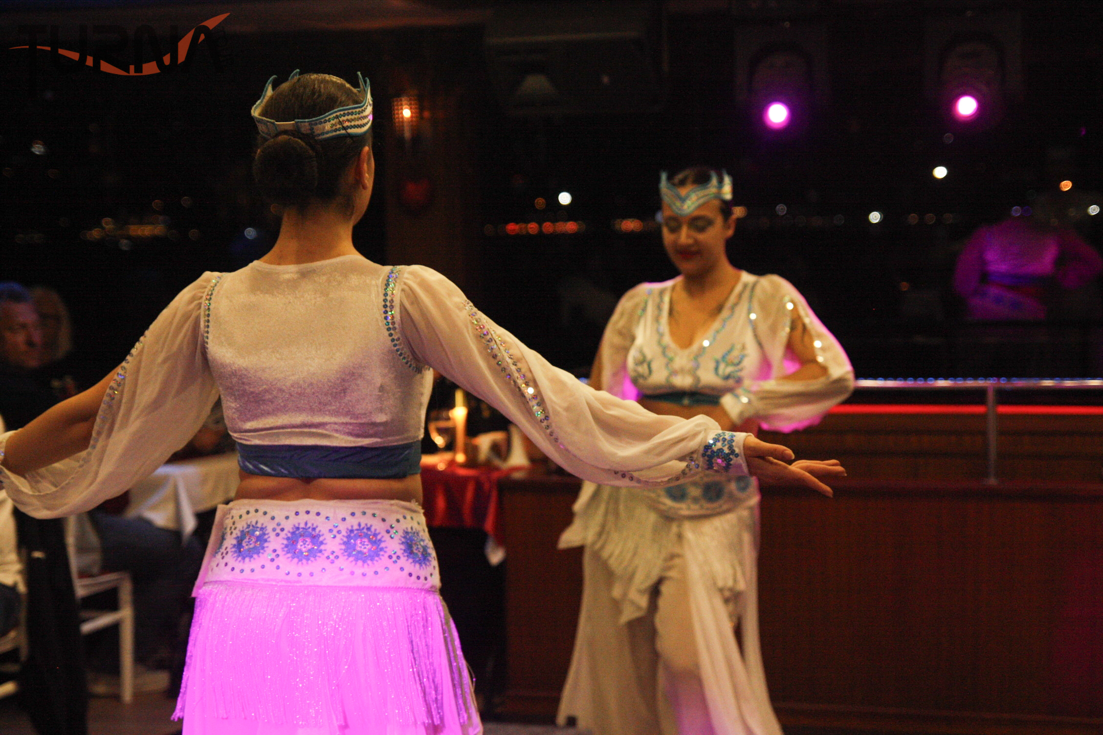 Sultania Vip Package 1 : Bosphorus V.I.P Dinner Cruise & Turkish Night Shows- Non Alcohol