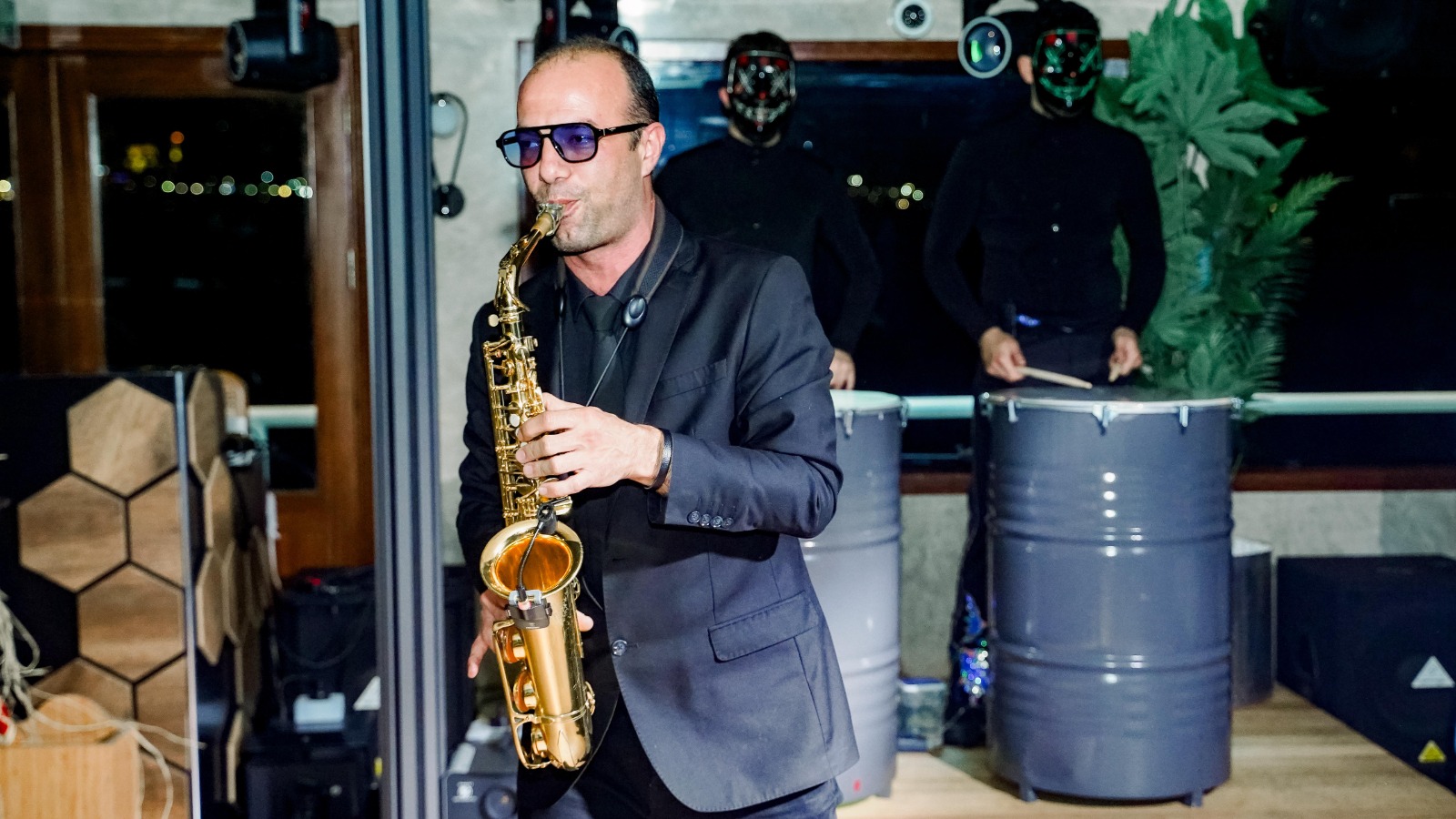 Sultania Vip Package 2 : Bosphorus V.I.P Dinner Cruise & Turkish Night Shows- With Alcohol