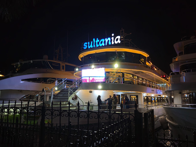 Sultania Vip Package 2 : Bosphorus V.I.P Dinner Cruise & Turkish Night Shows- With Alcohol