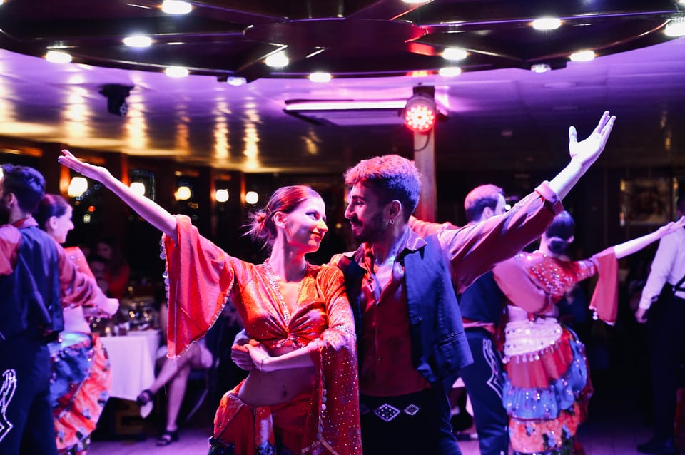 Istanbul Dinner Cruise 2 : Bosphorus Cruise with Shows and Soft Drink + No Dinner + With Pick Up and Drop Off