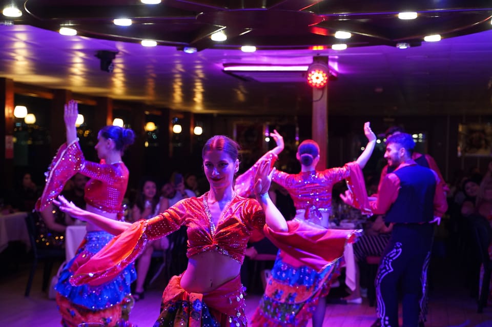 Istanbul Dinner Cruise 2 : Bosphorus Cruise with Shows and Soft Drink + No Dinner + With Pick Up and Drop Off