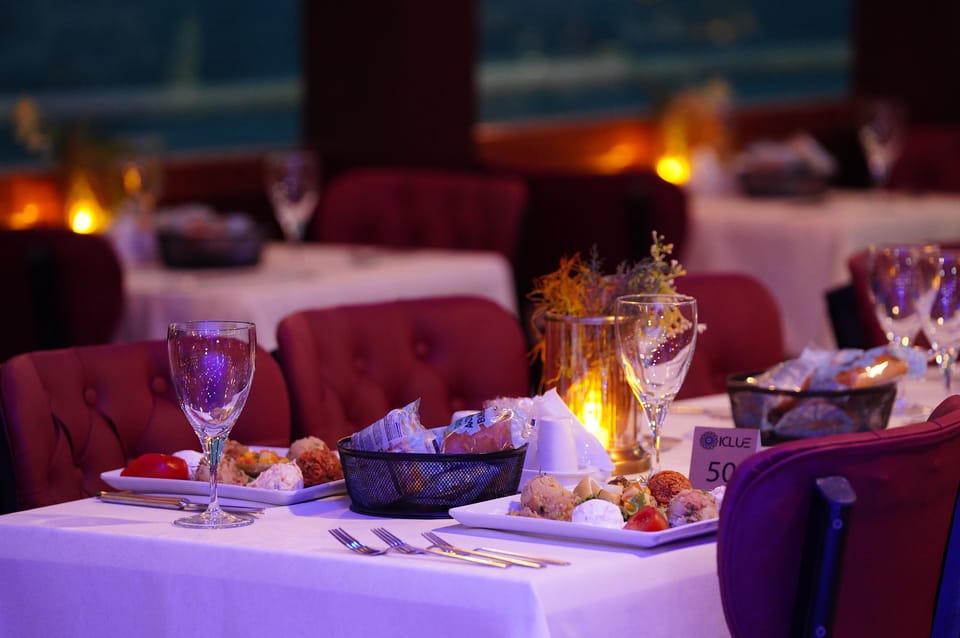 Istanbul Dinner Cruise 2 : Bosphorus Cruise with Shows and Soft Drink + No Dinner + With Pick Up and Drop Off