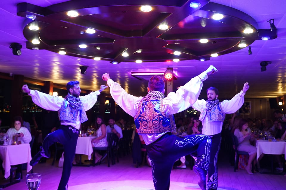Istanbul Dinner Cruise 3 : Bosphorus Cruise with Soft Drinks + Dinner + Turkish Dance Show - Self Coming